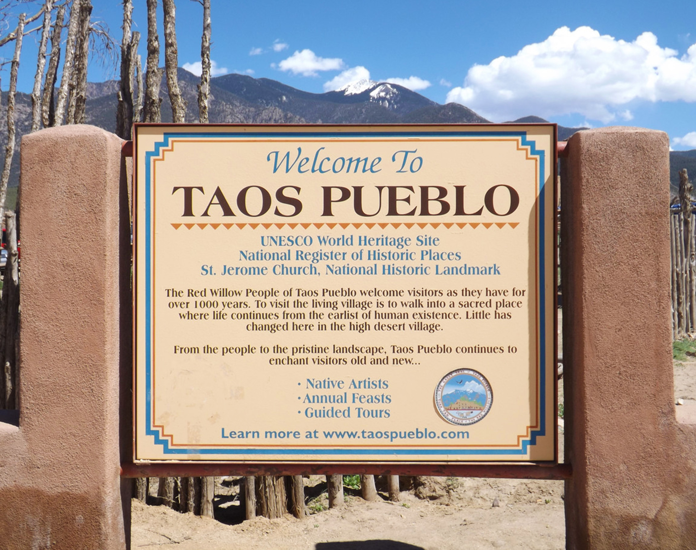 Red Willow People Of Taos Pueblo: One Thousand Years Of Tradition In ...